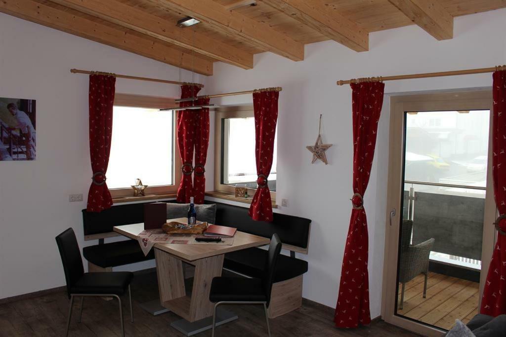 Alpinjuwel In Hippach Apartment ภายนอก รูปภาพ